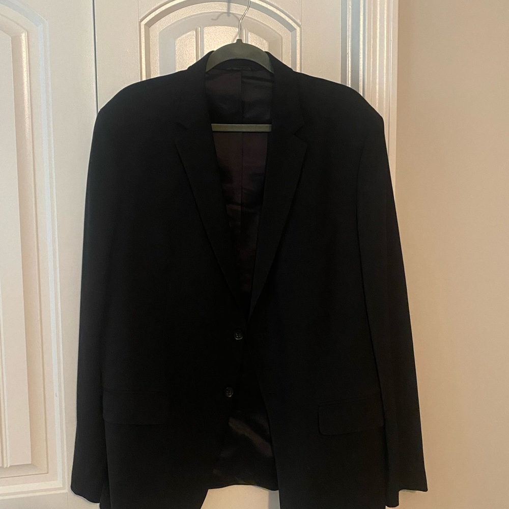 Black Banana Republic suit. Jacket 46R Pants 36/30